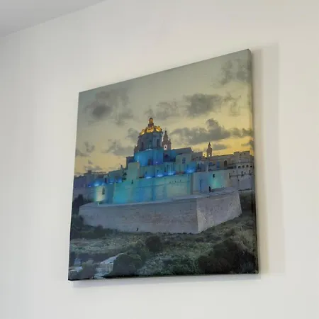 1 Bedroom Exclusive Penthouse - By Hostmt Apartamento