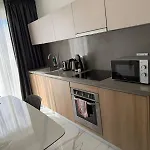 Apartmán 1 Bedroom Exclusive Penthouse - By Hostmt *