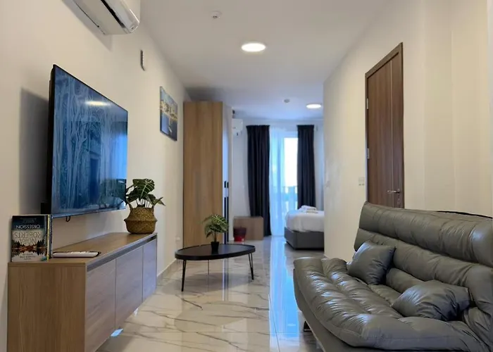 Apartment 1 Bedroom Exclusive Penthouse - By Hostmt St. Paul's Bay