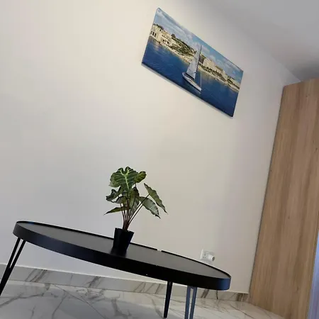 アパート 1 Bedroom Exclusive Penthouse - By Hostmt セント・ポールズ・ベイ