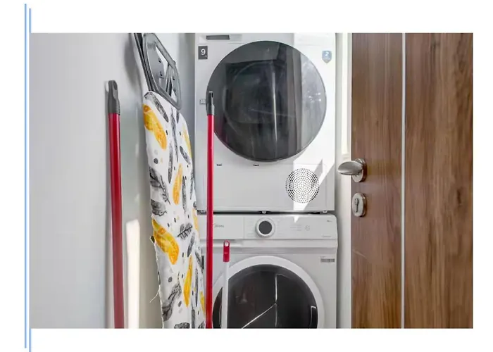 Apartment 1 Bedroom Exclusive Penthouse - By Hostmt *